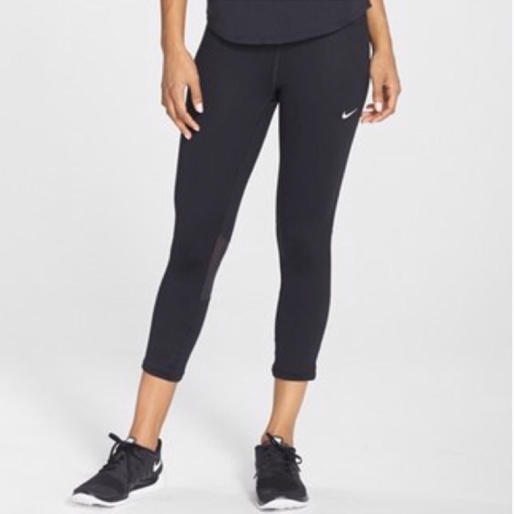 Nike Dri-Fit Epic Run tight fit Capri as L